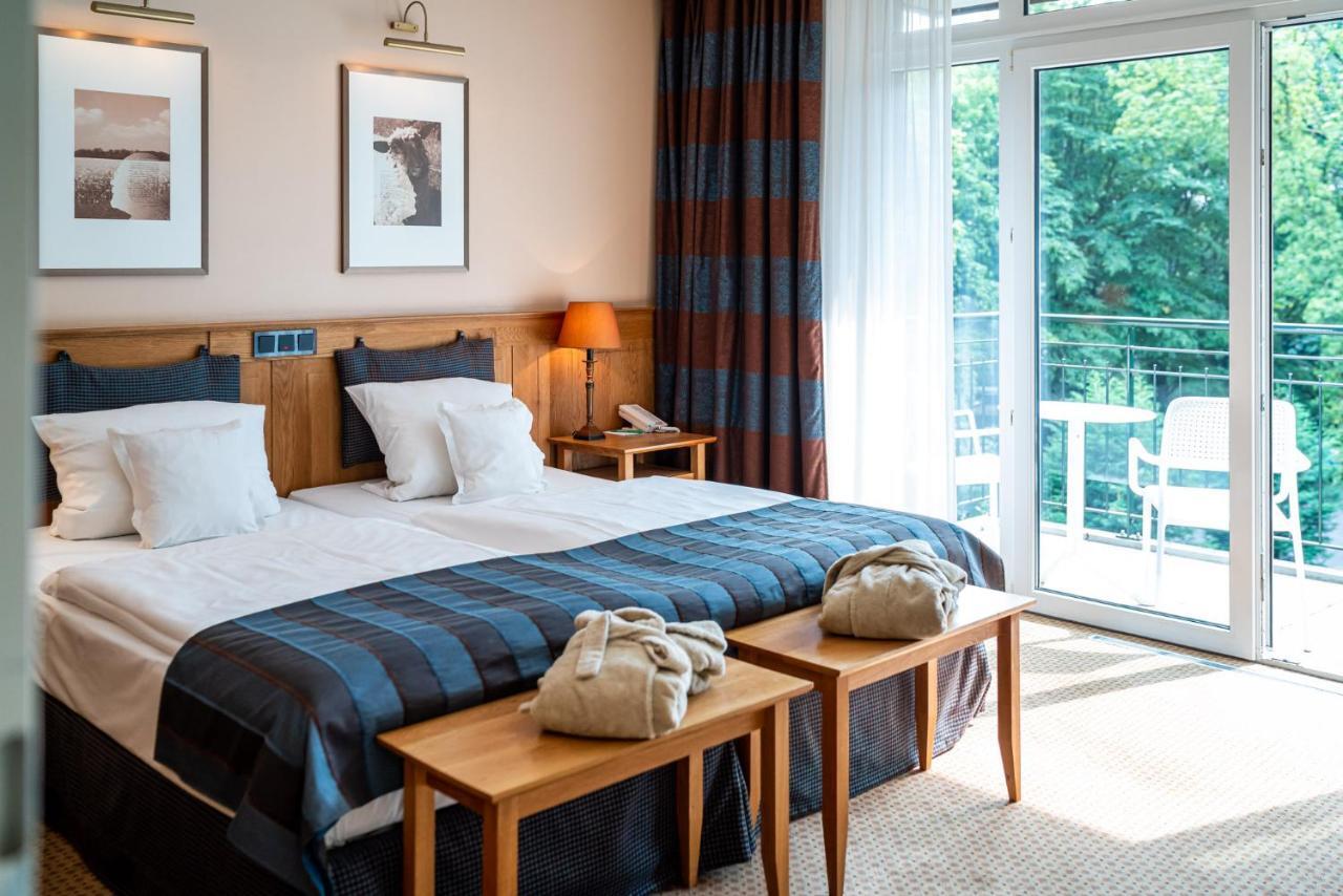 Waldhotel Tannenhaeuschen Wesel  Ngoại thất bức ảnh