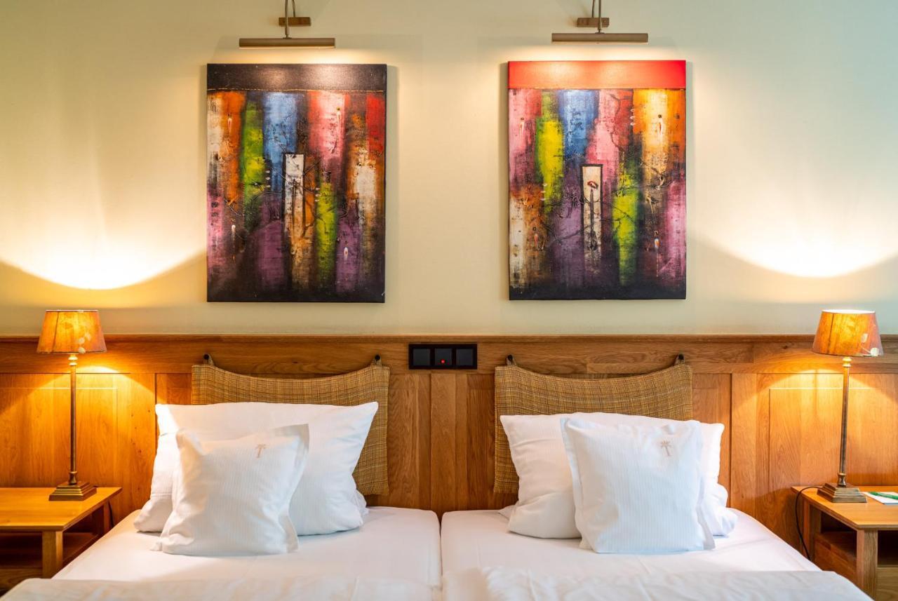 Waldhotel Tannenhaeuschen Wesel  Ngoại thất bức ảnh